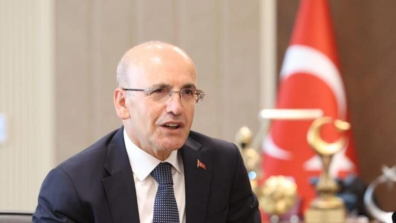 Bakan Şimşek: Yıllıklandırılmış ihracat 275,8 milyar dolar ile tarihimizin en yüksek seviyesine ulaştı