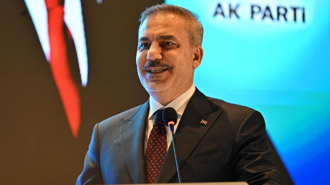 Dışişleri Bakanı Fidan, AK Parti Doğu Marmara Bölge Strateji Toplantısı’na katıldı
