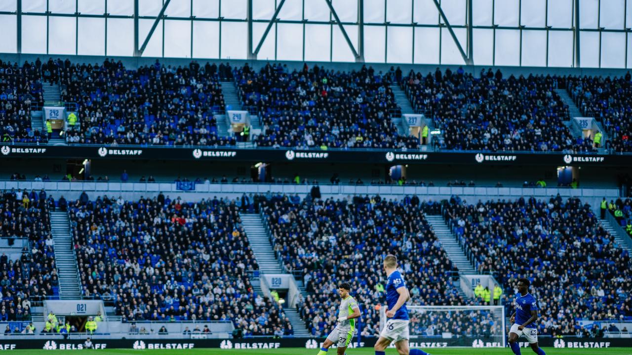 Manchester City, 6 gollü maçta Everton deplasmanından 1 puanla döndü