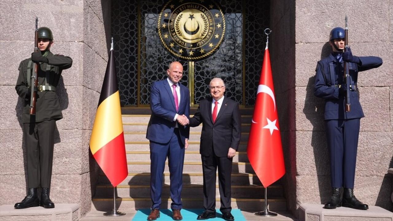 Milli Savunma Bakanı Güler, Belçikalı mevkidaşı Francken ile görüştü