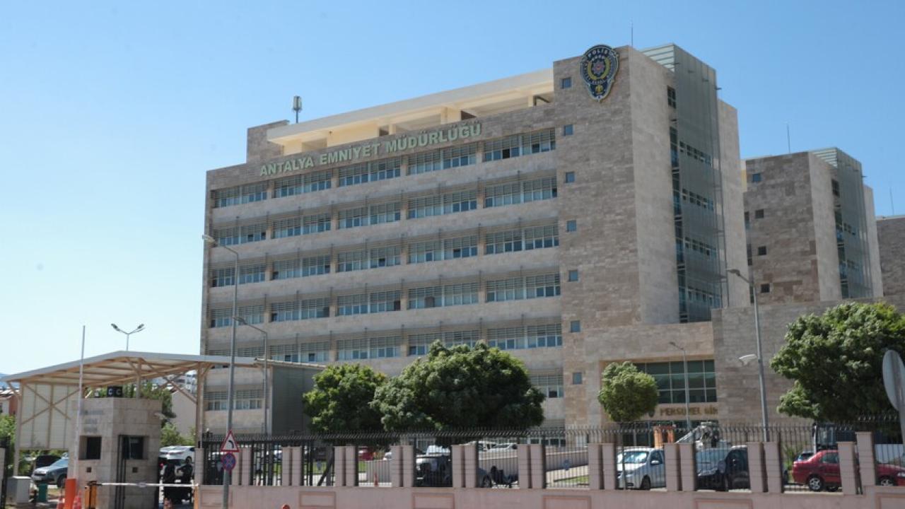 Antalya Büyükşehir Belediyesine yönelik soruşturmada 25 şüpheli yakalandı