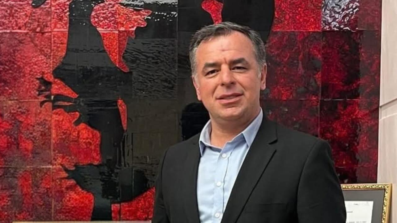 Gazeteci Barış Yarkadaş'tan Medyada "Fon ve Troll" İddiası: Ayda 46 Milyon TL Ayrılmış