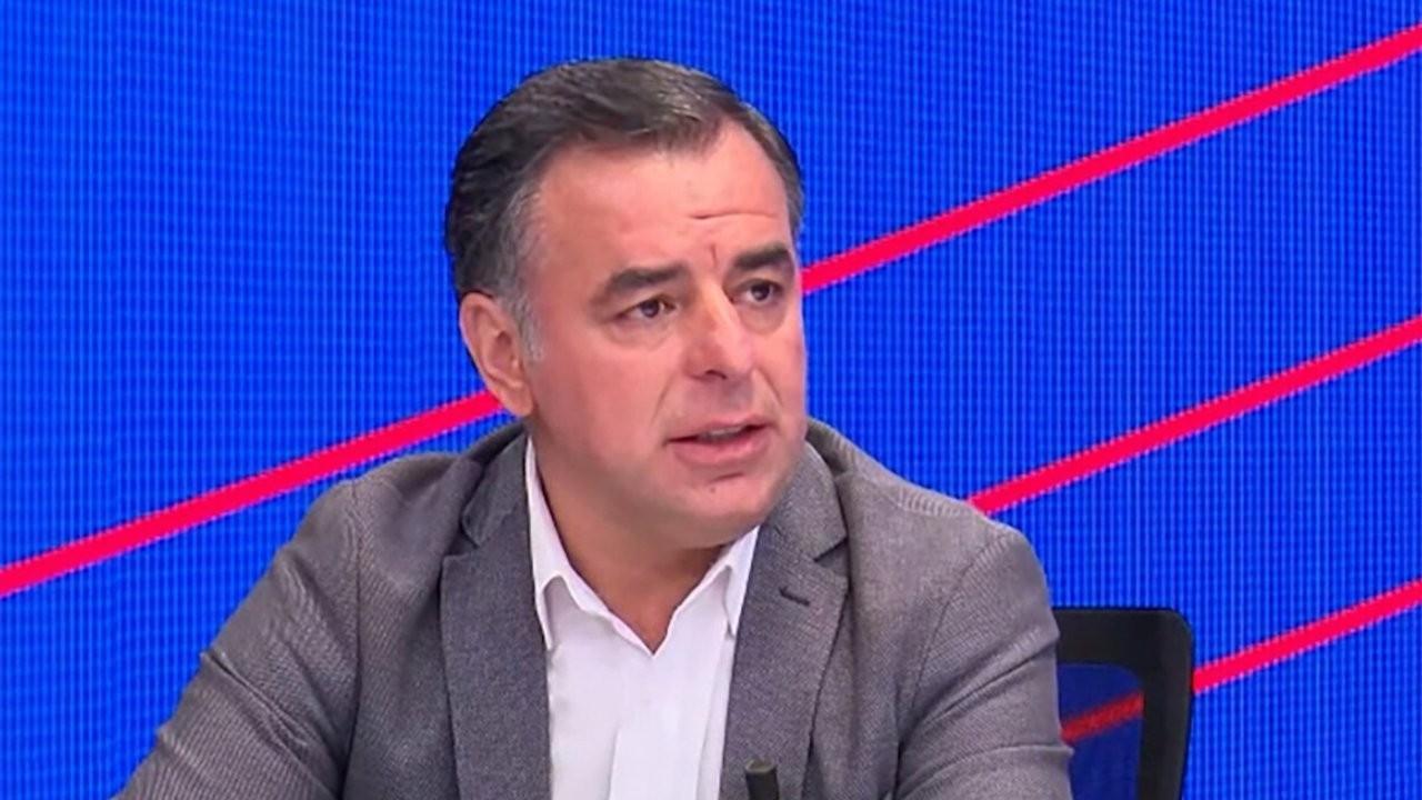 Gazeteci Barış Yarkadaş'tan CHP'li Özgür Karabat'a tepki: Sana çok ağır bir cevap veririm de vaktime yazık