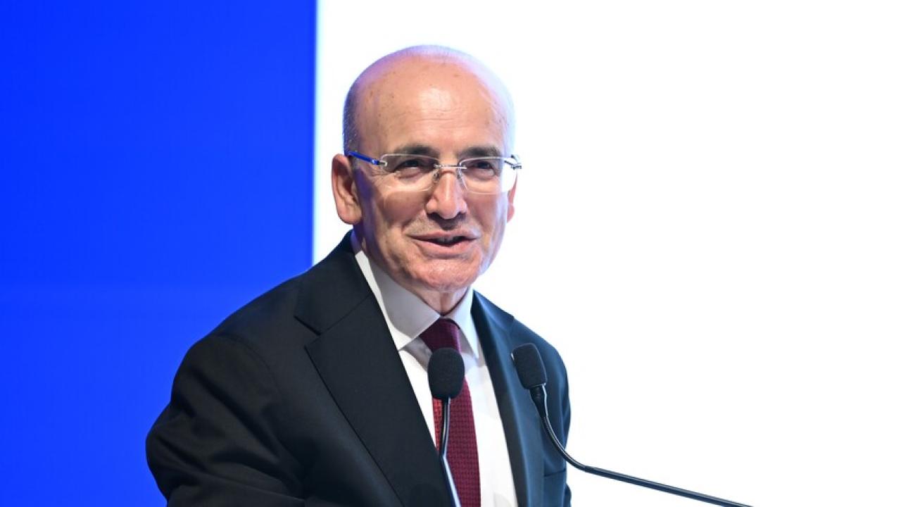 Bakan Şimşek: Ekonomimiz büyümesini 23 çeyrektir kesintisiz sürdürdü