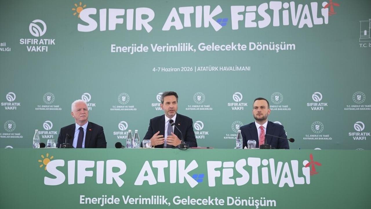 Bakan Bayraktar, Sıfır Atık Festivali'nde elektriğin yenilenebilir kaynaklardan sağlanacağını bildirdi