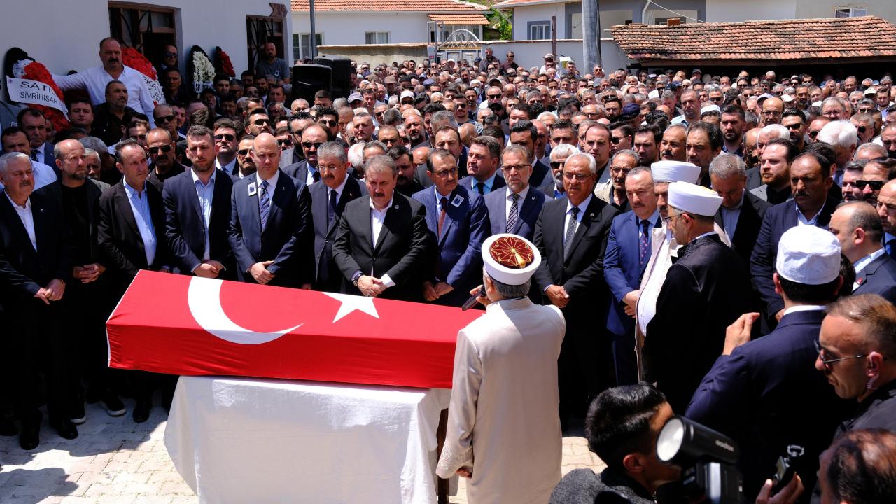 BBP Genel Başkanı Destici'nin ağabeyi Halil Nural Destici'nin cenazesi defnedildi
