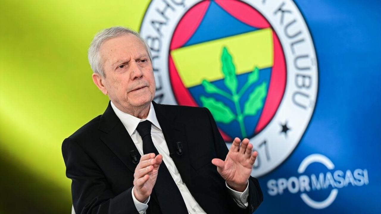 Fenerbahçe Kulübü Başkan Adayı Aziz Yıldırım, AA Spor Masası'nın konuğu oldu