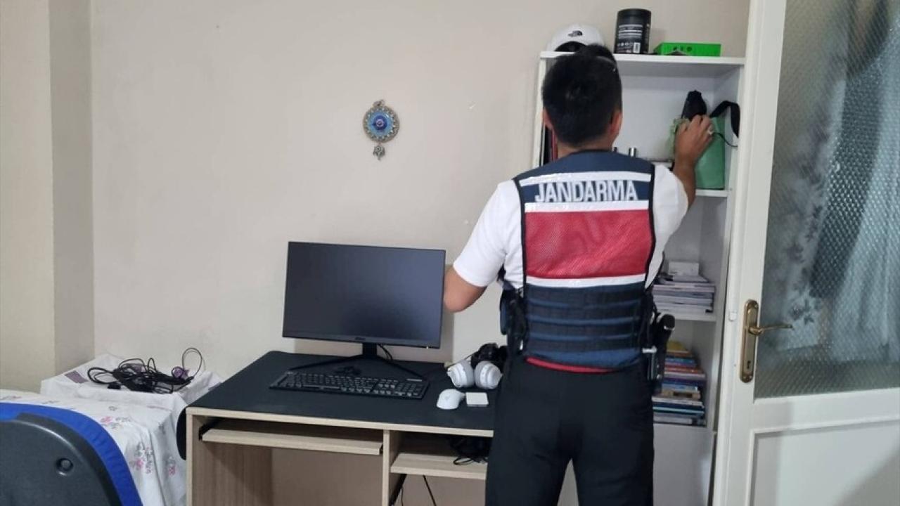 MİT'ten kredi kartı dolandırıcılarına yönelik operasyon