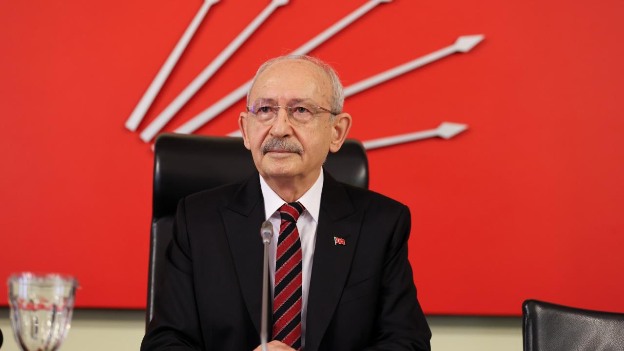 CHP Genel Başkanı Kılıçdaroğlu, A Milli Futbol Takımı'na başarı diledi