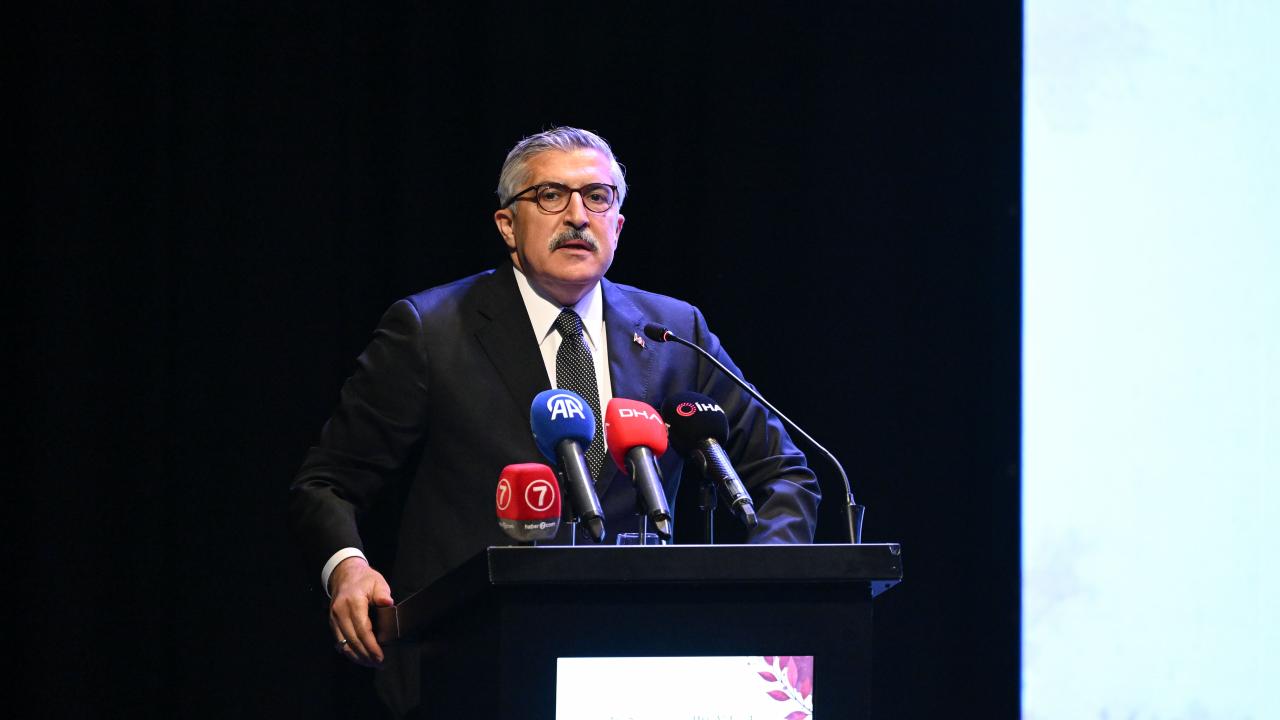 AK Parti Genel Başkan Yardımcısı Yayman, "Doğumunun 110. Yılında Cemil Meriç" sempozyumuna katıldı