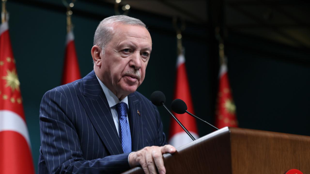 Cumhurbaşkanı Erdoğan, A Milli Futbol Takımı'na başarılar diledi