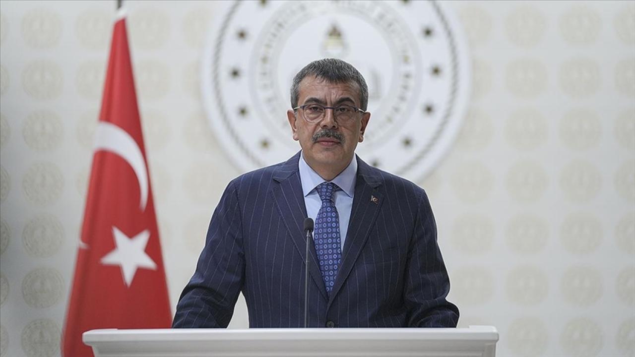 Millî Eğitim Bakanı Tekin'den YKS adaylarına başarı mesajı