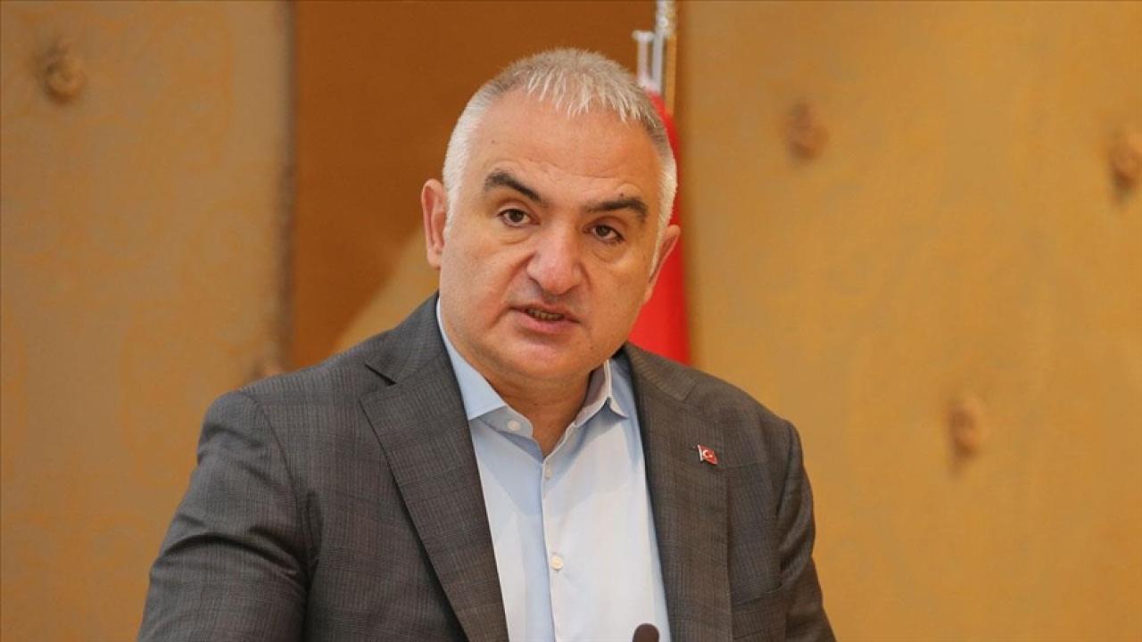 Kültür ve Turizm Bakanı Ersoy'dan sanatçı Yücel Paşmakçı için başsağlığı mesajı