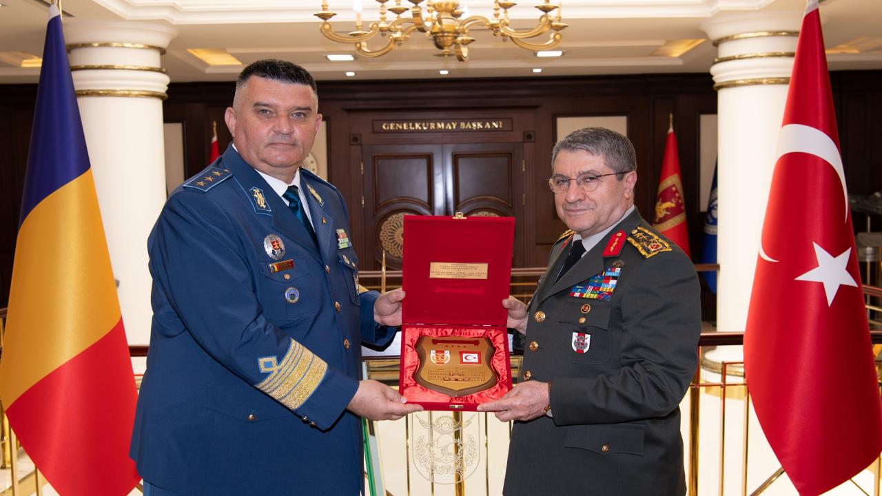Genelkurmay Başkanı Bayraktaroğlu, Romanya Hava Kuvvetleri Komutanı Baraboi'yi kabul etti