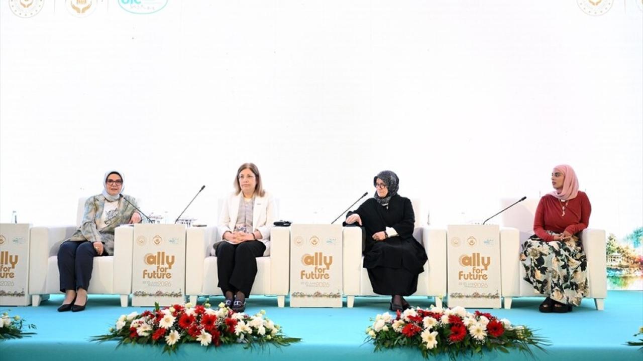 "ALLY for Future" panelinde Müslüman kadının küresel liderlikteki rolü değerlendirildi