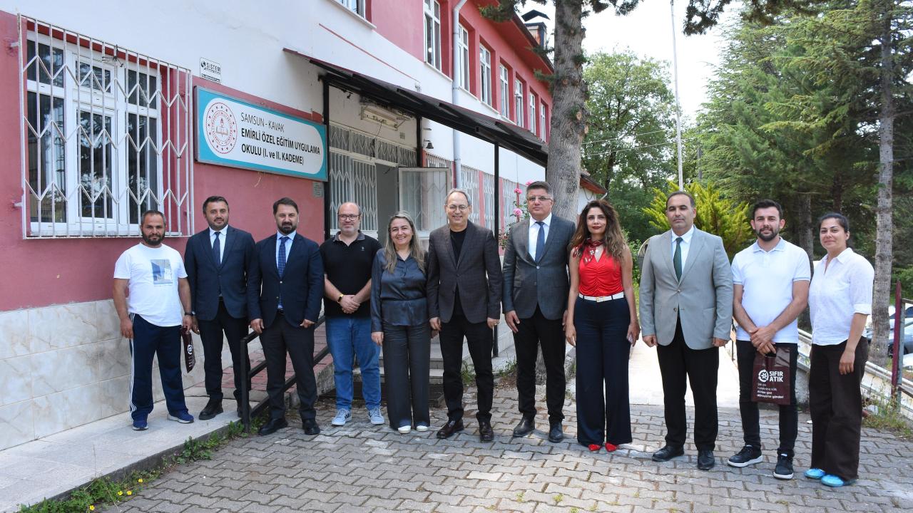 MHP Genel Başkan Yardımcısı Topsakal, Samsun'da ziyaretlerde bulundu