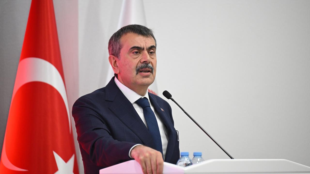 Milli Eğitim Bakanı Tekin, Maarif Tiyatro Akademisi'nin sertifika törenine katıldı