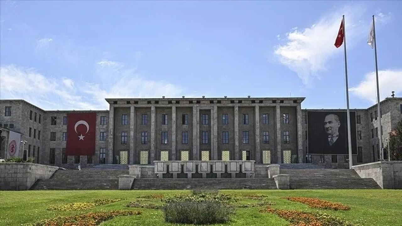 TSK ile ilgili düzenlemeleri de içeren kanun teklifi TBMM Genel Kurulunda kabul edildi