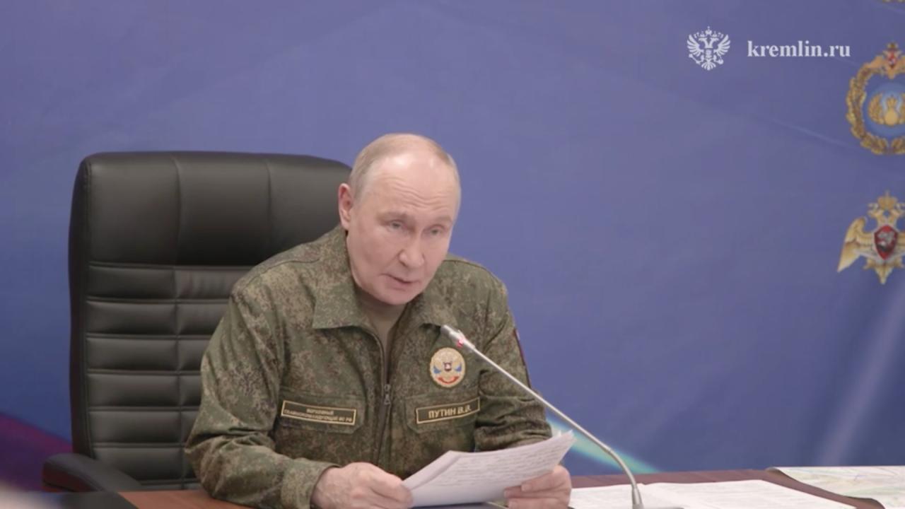 Putin, Ukrayna’da savaşan birliklerin komutanlarıyla toplantı yaptı