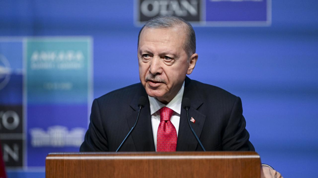 Cumhurbaşkanı Erdoğan: NATO birbirine bağımlı ülkelerin değil, birbirine güç katan müttefiklerin ittifakı olmalıdır