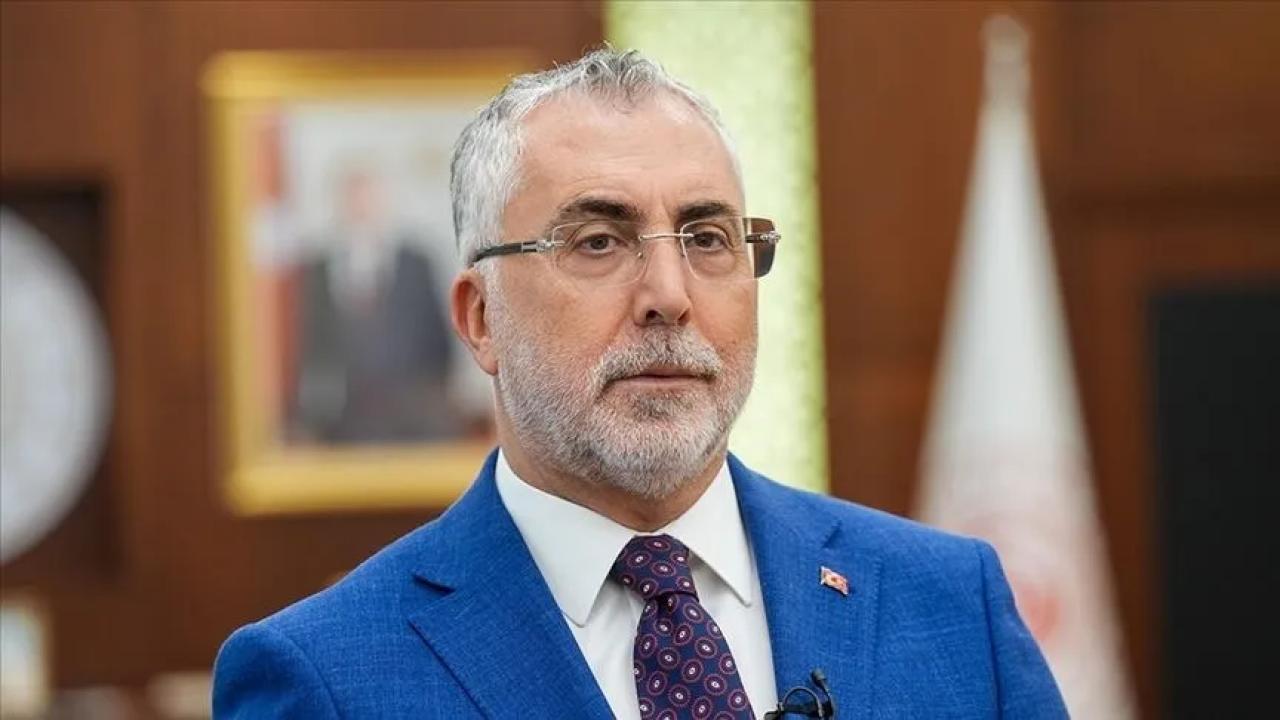 Bakan Işıkhan'dan Ayasofya'nın yeniden ibadete açılmasının 6. yılına ilişkin paylaşım