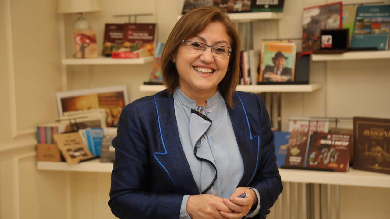 Gaziantep Büyükşehir Belediye Başkanı Şahin, LGS birincilerini tebrik etti