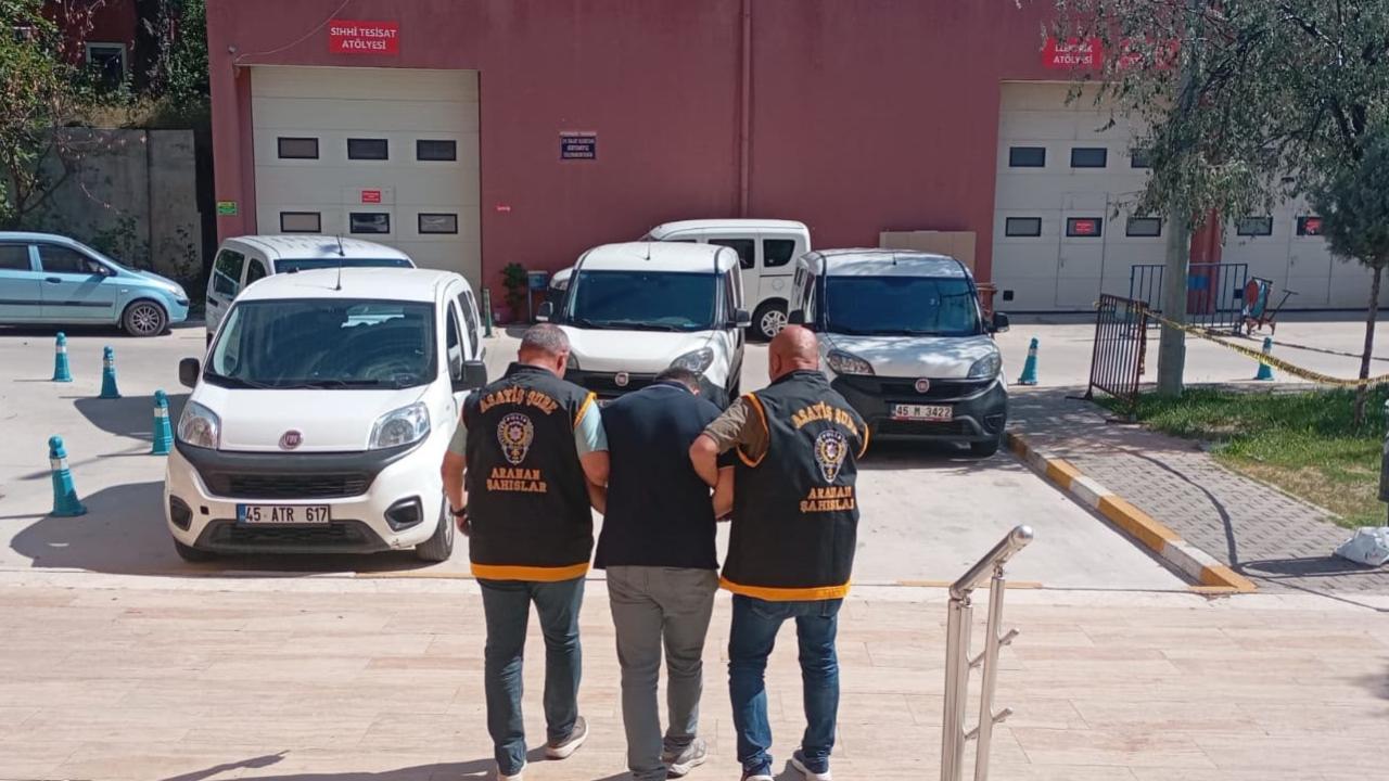 Manisa'da 17 yıl kesinleşmiş hapis cezasıyla aranan firari yakalandı