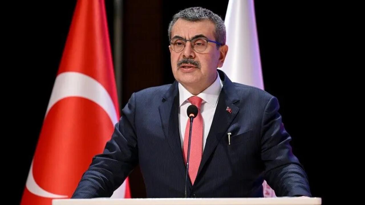Bakan Tekin'den Kıbrıs Barış Harekatı'nın 52. yıl dönümü mesajı
