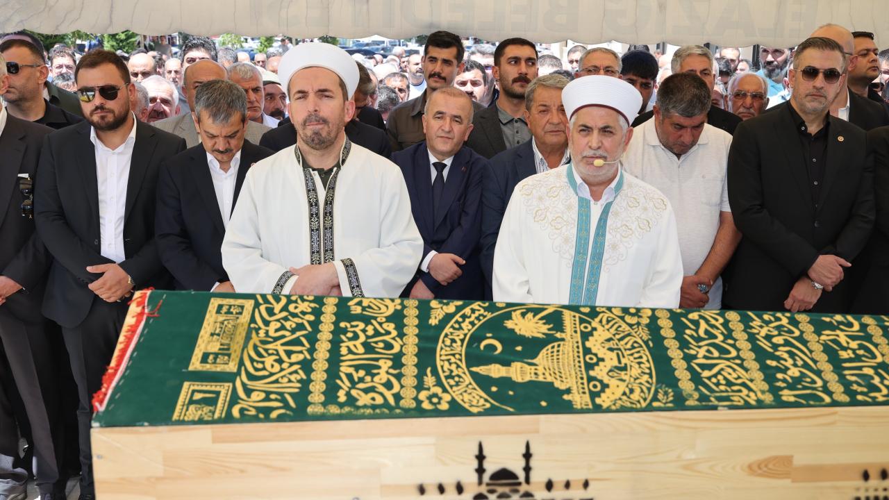 MHP Elazığ Milletvekili Işıkver'in babası son yolculuğuna uğurlandı