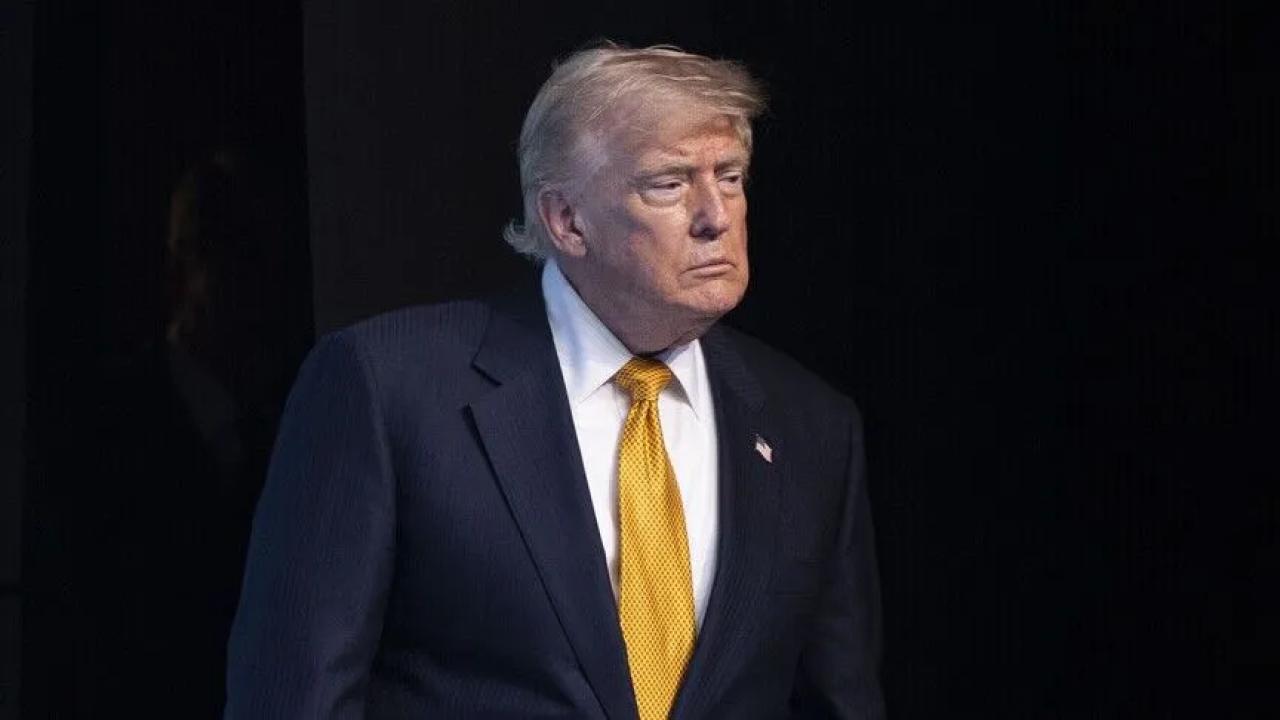 Trump, İran'a yeni saldırıları "mühimmat azlığı gerekçesiyle" durdurma talimatı verdiği iddiasını yalanladı