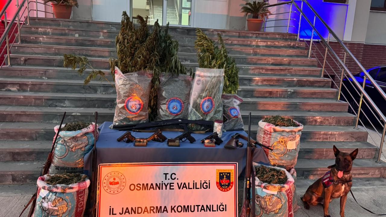 Osmaniye'de dron destekli uyuşturucu operasyonunda 4 şüpheli yakalandı