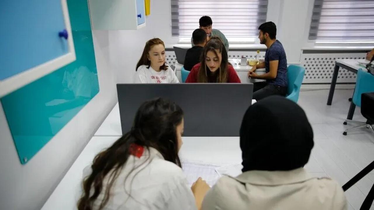 MEB, YKS adayları için 11 binden fazla "Tercih Danışmanlığı Birimi" oluşturdu