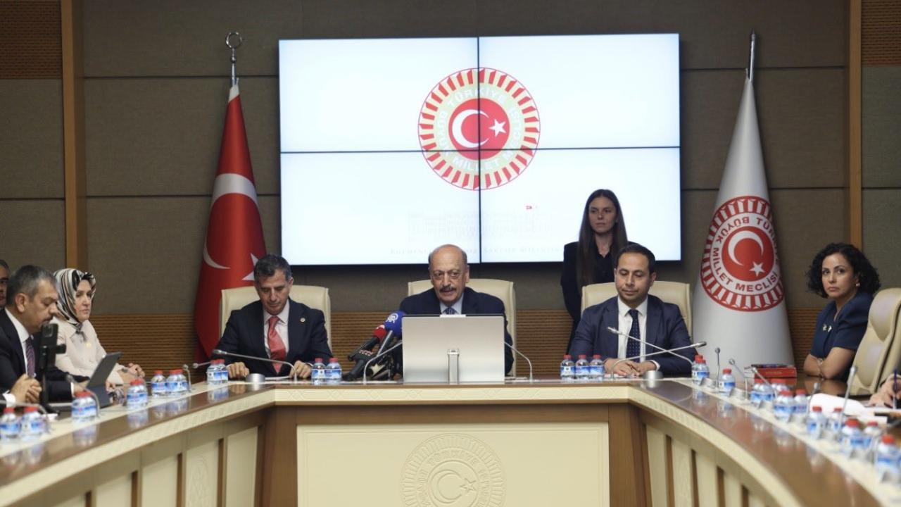 TBMM Sağlık, Aile, Çalışma ve Sosyal İşler Komisyonu, Gazze'de yaşanan sağlık sorunları için toplandı