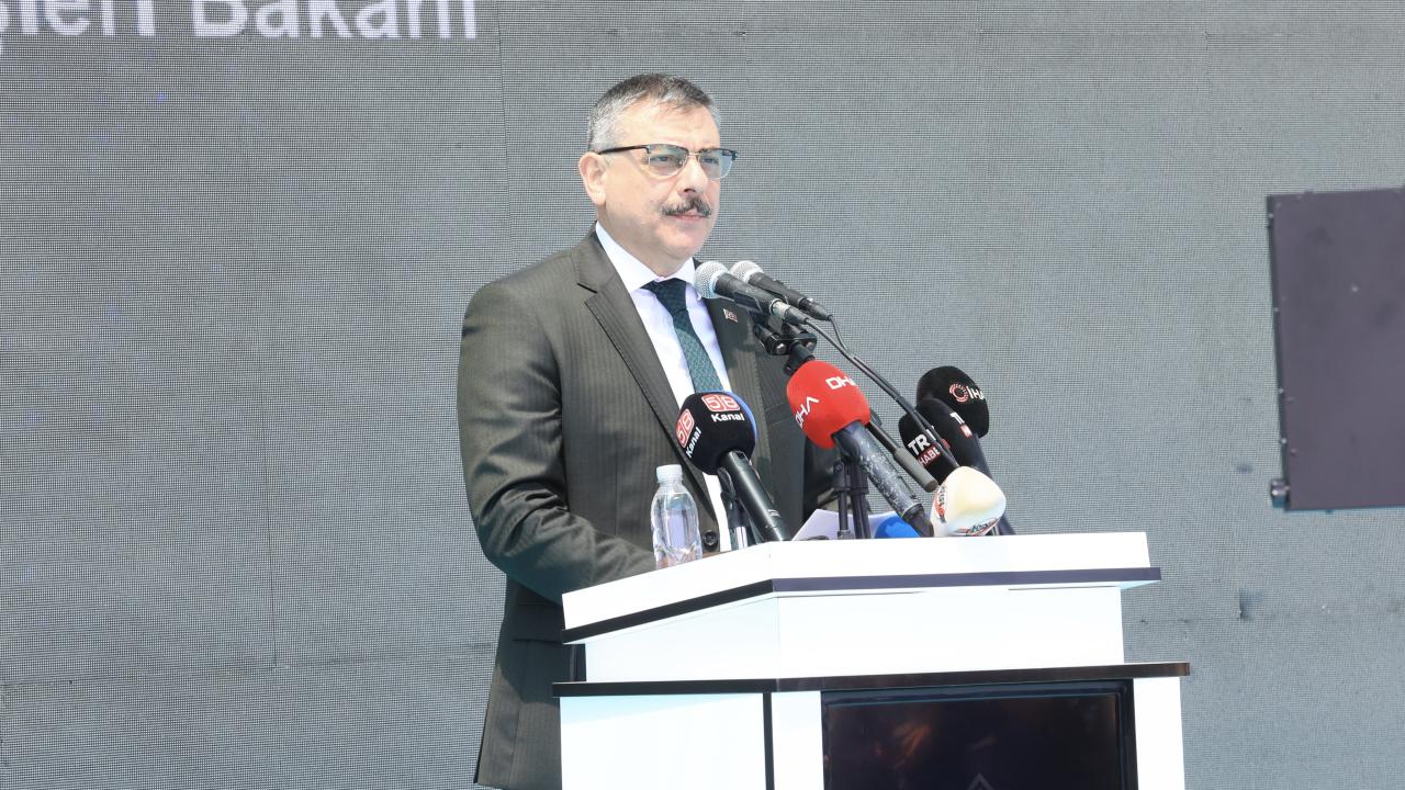 Bakan Çiftçi, Sivas'ta Siyer-i Nebi Külliyesi'nin temel atma törenine katıldı