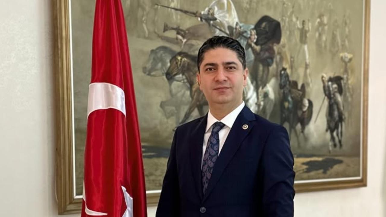 MHP'li Özdemir: Orman yangınlarıyla mücadelede sorumluluk üstlenen tüm Ülkü Ocakları mensubu kardeşlerimizden Allah razı olsun