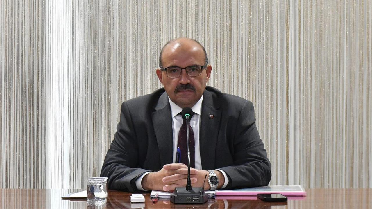 Balıkesir Valisi Ustaoğlu'ndan Erdek ilçesi ve Marmara Adası'ndaki yangınlara ilişkin açıklama
