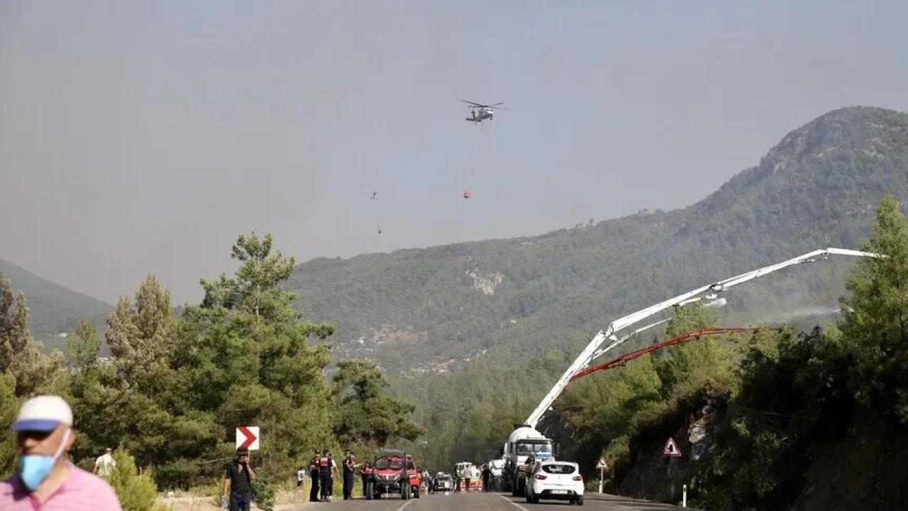 Bakan Göktaş: Orman yangınlarından etkilenen illerimize 25 milyon lira tutarında kaynak aktardık