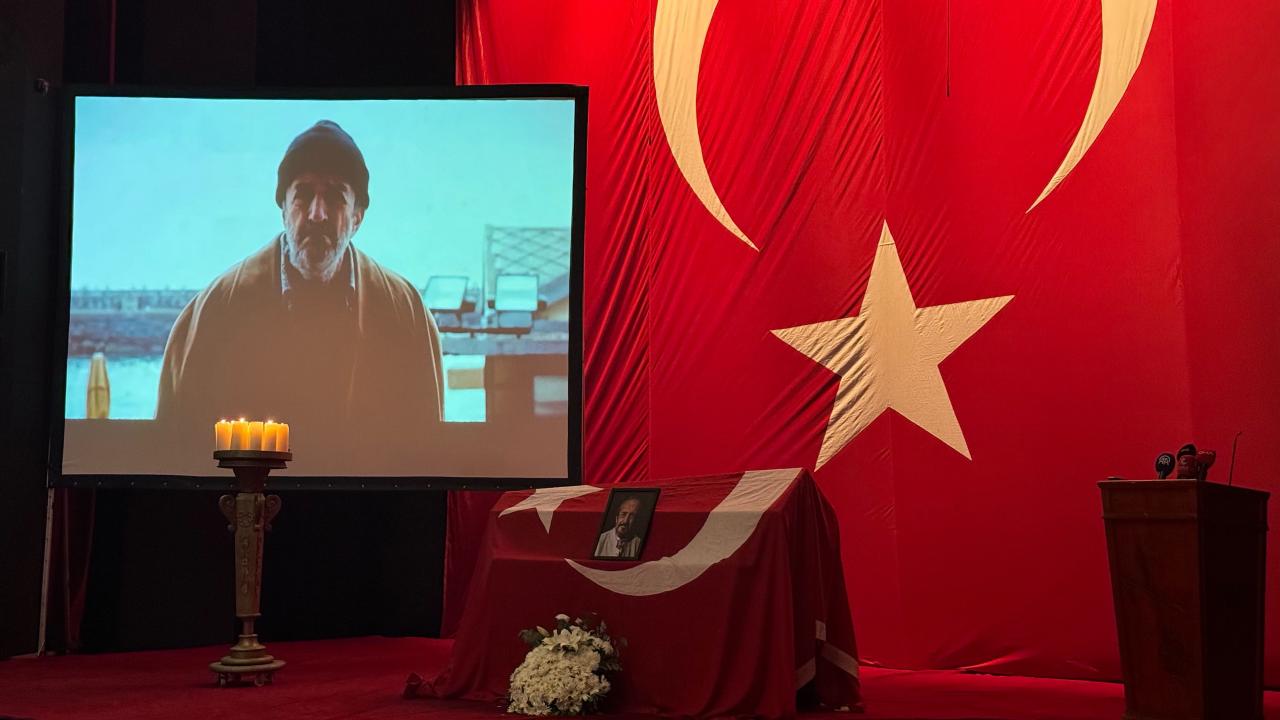 Oyuncu Can Kolukısa son yolculuğuna uğurlandı