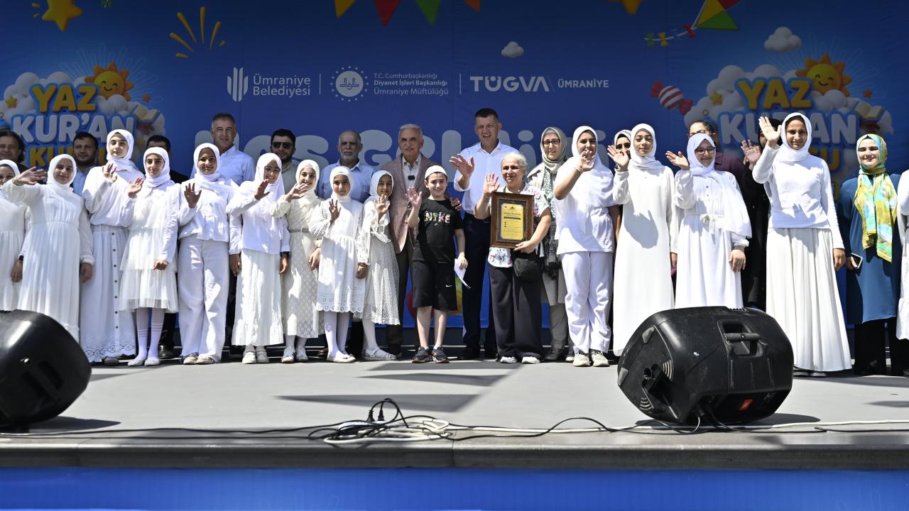 Ümraniye'de yaz Kur'an kurslarının kapanış şenliği düzenlendi
