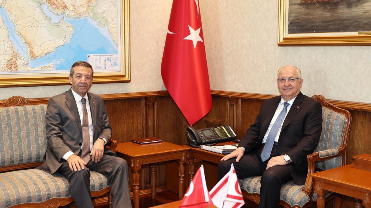 Milli Savunma Bakanı Güler, KKTC Dışişleri Bakanı Ertuğruloğlu ile görüştü