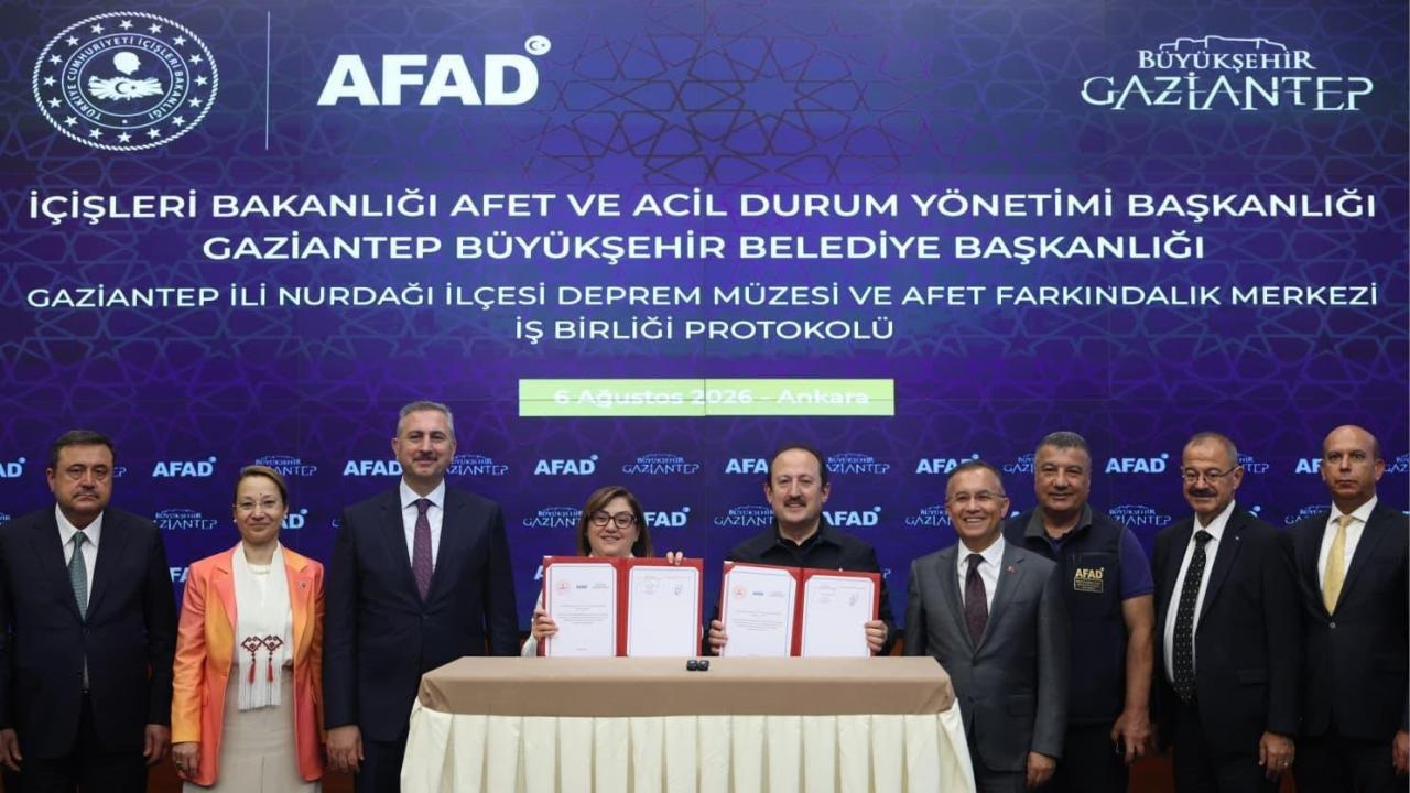 AFAD ile Gaziantep Büyükşehir Belediyesi arasında "Afet Farkındalık Merkezi" kurulmasına ilişkin işbirliği protokolü