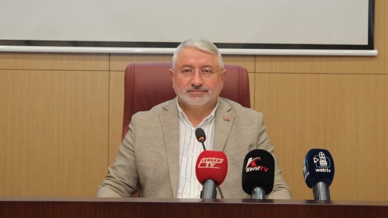 Çorum Belediye Başkanı Aşgın’dan ‘Manifest’ tartışmasına ilişkin açıklama: Bizim çocuklarımıza asla bunlar örnek olamaz