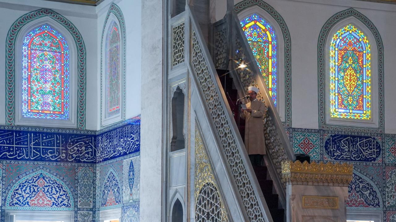 Bu haftaki cuma hutbesinde "kardeşlik" konusu ele alındı