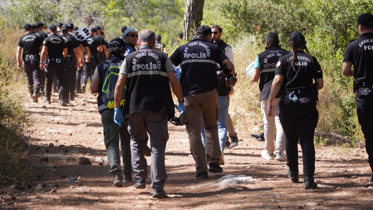 FETÖ'nün suikast timindeki Karatepe'nin Muğla'da gösterdiği bölgelerde silah ve mühimmat aramasına başlandı