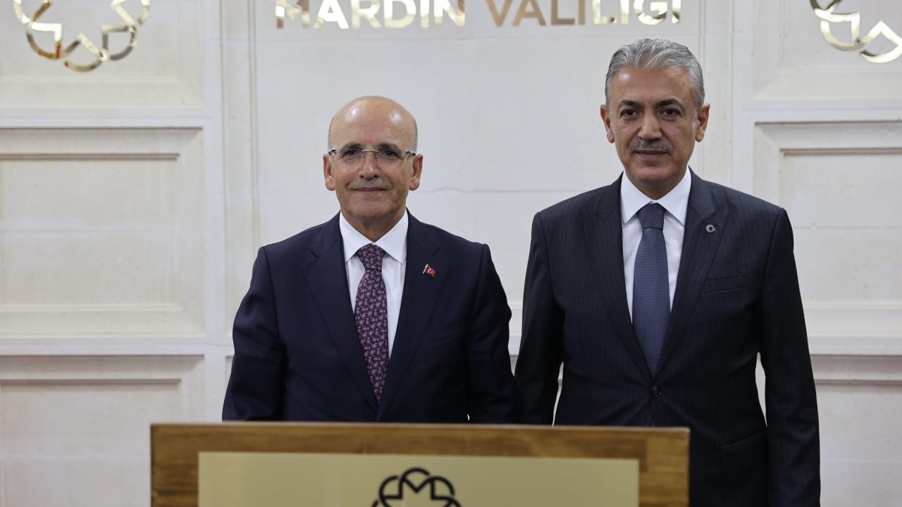 Hazine ve Maliye Bakanı Şimşek, Mardin'de ziyaretlerde bulundu
