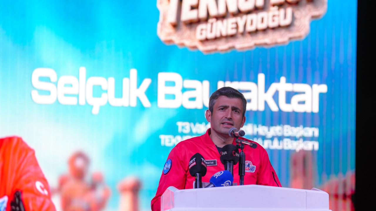Selçuk Bayraktar, Şırnak'ta TEKNOFEST Dron Şampiyonası'na katıldı