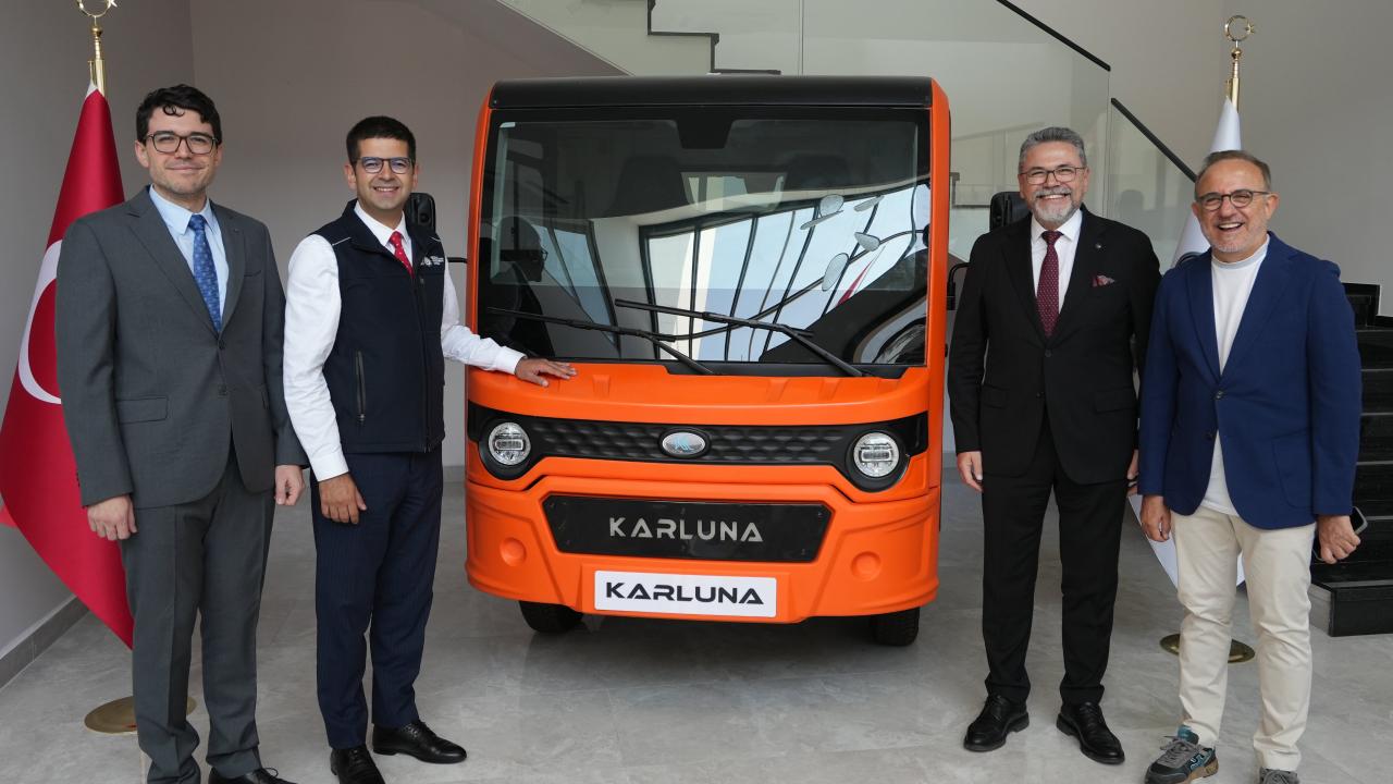 Cumhurbaşkanlığı Yatırım ve Finans Ofisi Başkanı Dağlıoğlu'ndan İzmir'deki işletmelere ziyaret