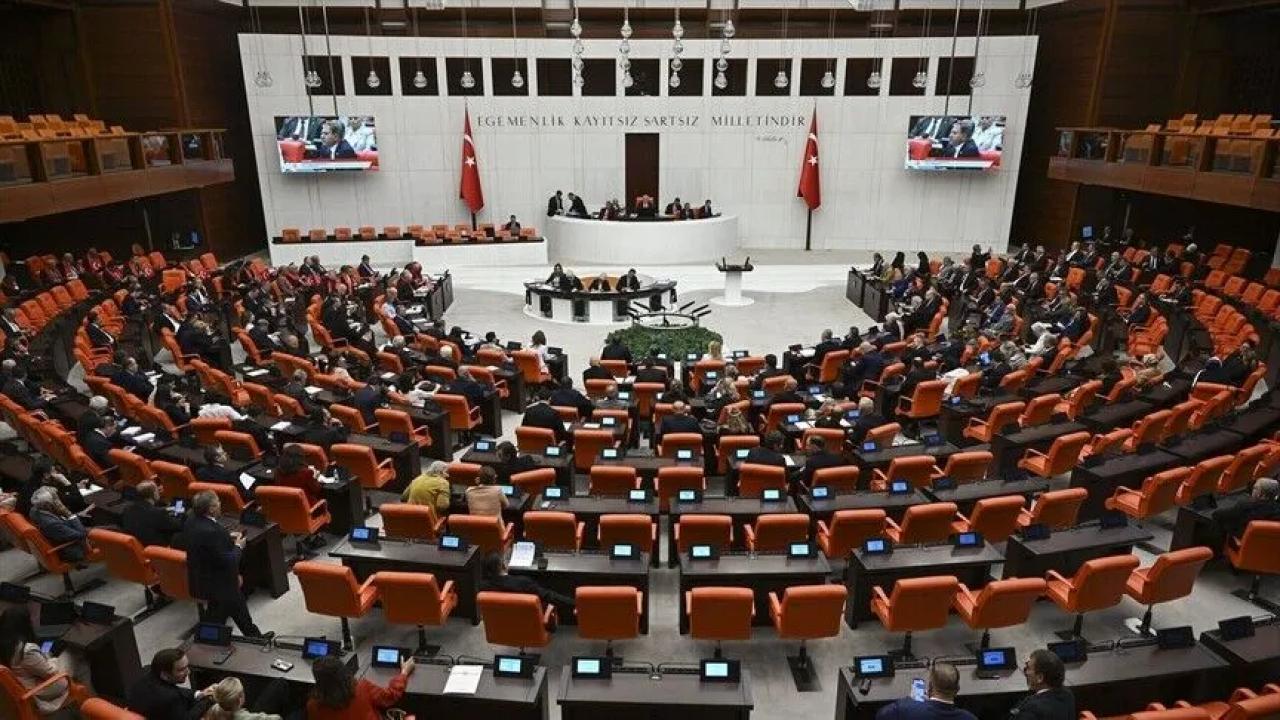 Siyasilerden, "Milli Dayanışma ve Toplumsal Bütünleşmenin Güçlendirilmesine Dair Kanun Teklifi"ne ilişkin açıklama