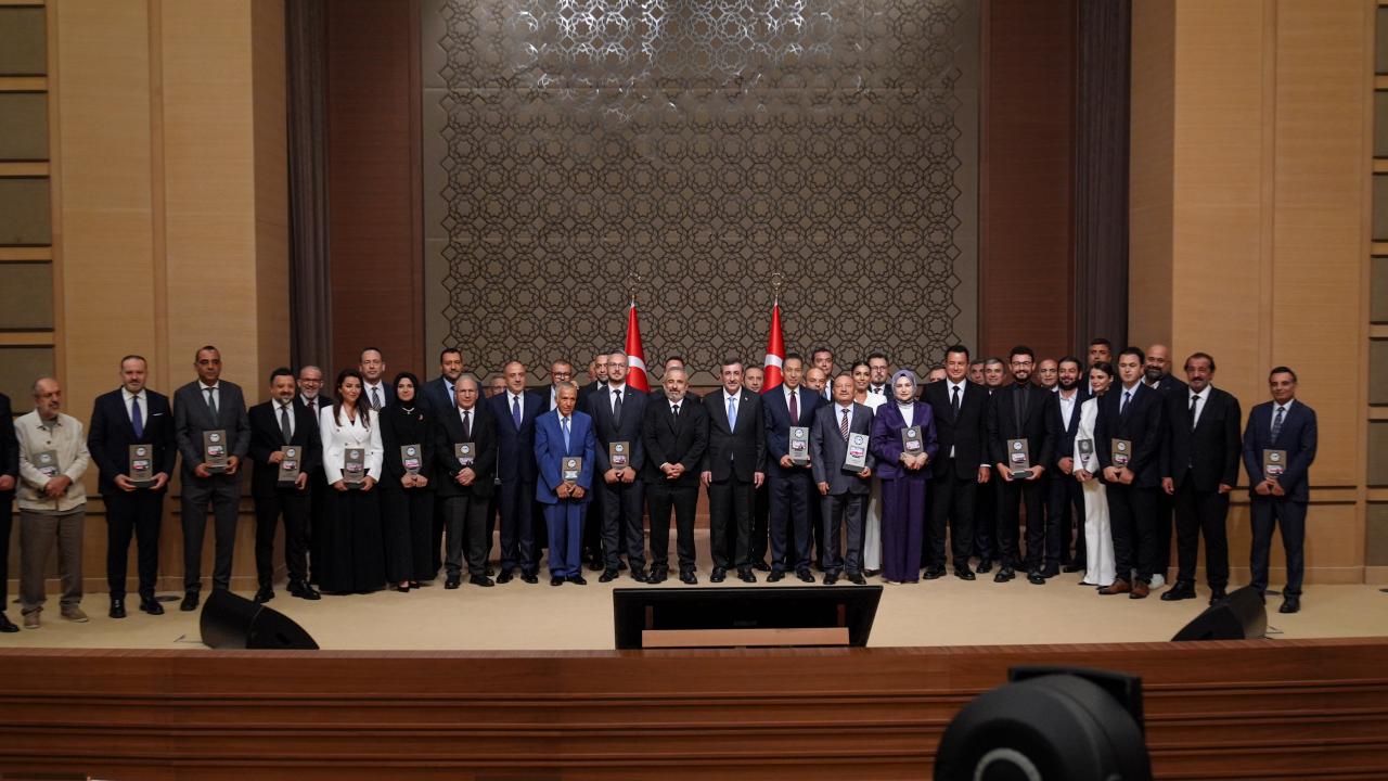 "11.⁠ ⁠Anadolu Medya Ödülleri" sahiplerini buldu