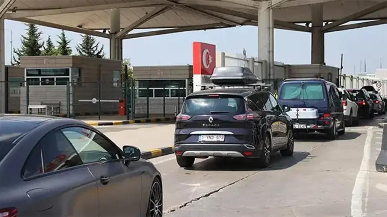 Yurt dışından geçici getirilen araçlara ilişkin esaslar düzenlendi